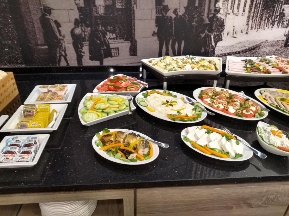 Ibis Styles Nowy Sacz Hotell Exteriör bild