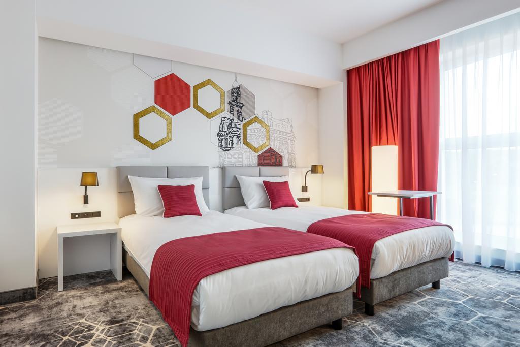Ibis Styles Nowy Sacz Hotell Exteriör bild