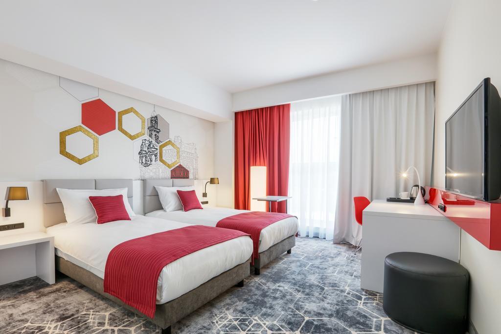 Ibis Styles Nowy Sacz Hotell Exteriör bild
