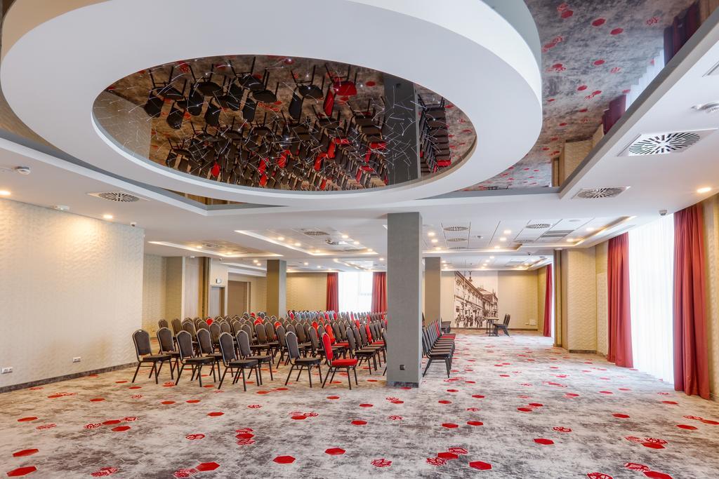 Ibis Styles Nowy Sacz Hotell Exteriör bild