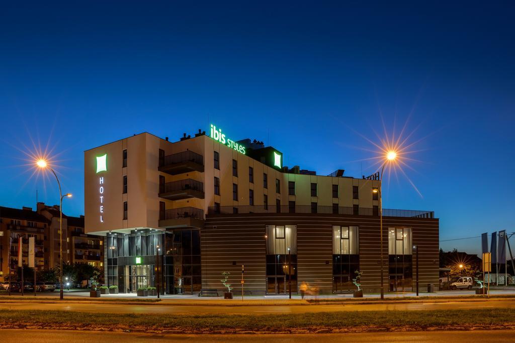 Ibis Styles Nowy Sacz Hotell Exteriör bild