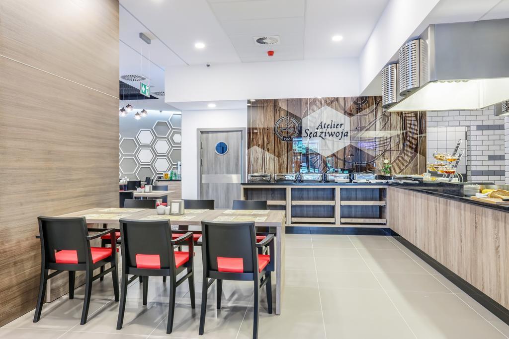 Ibis Styles Nowy Sacz Hotell Exteriör bild